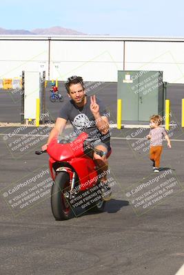 media/Mar-13-2022-SoCal Trackdays (Sun) [[112cf61d7e]]/Around the Pits/